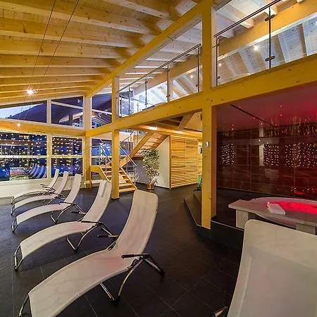 Christiania Wellness Hotel 3*